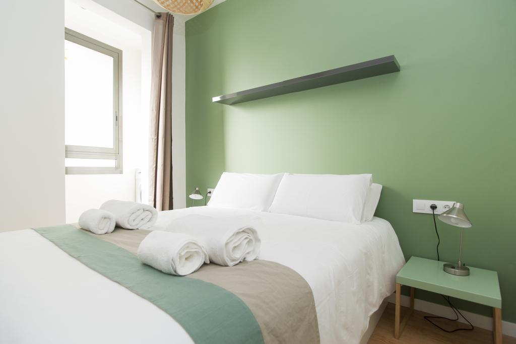Apartments Barcelona Sagrada Rum bild