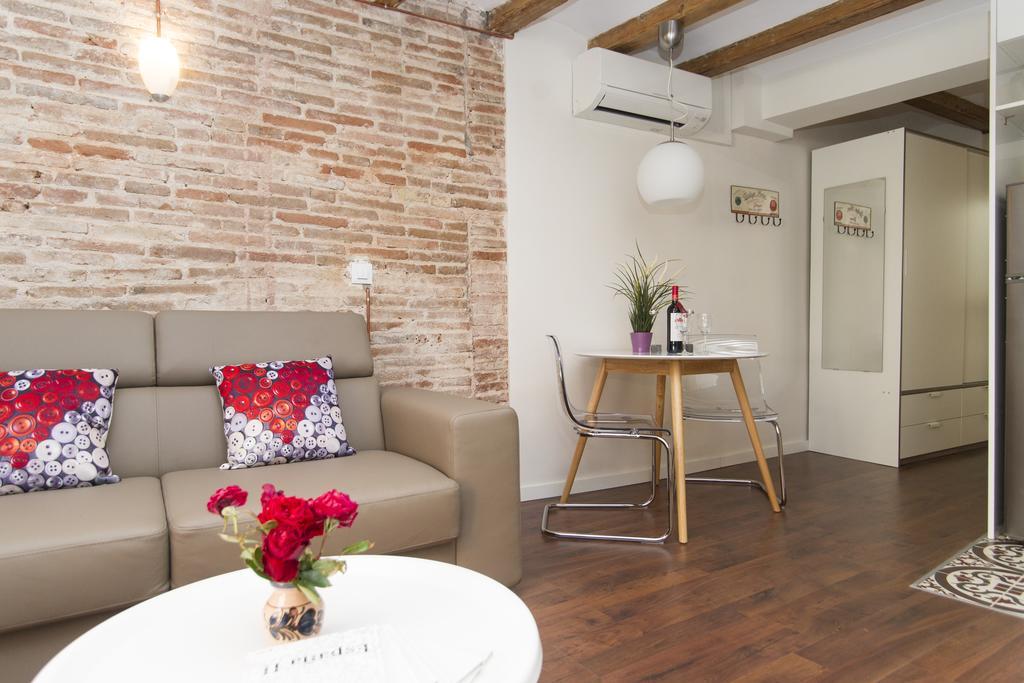 Apartments Barcelona Sagrada Rum bild