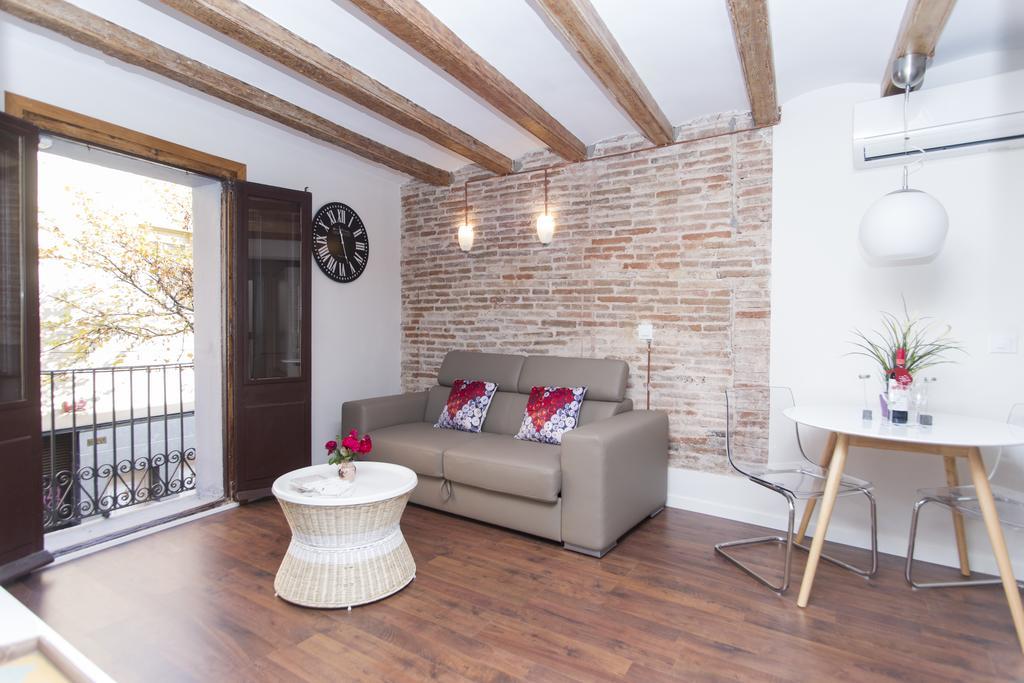 Apartments Barcelona Sagrada Rum bild