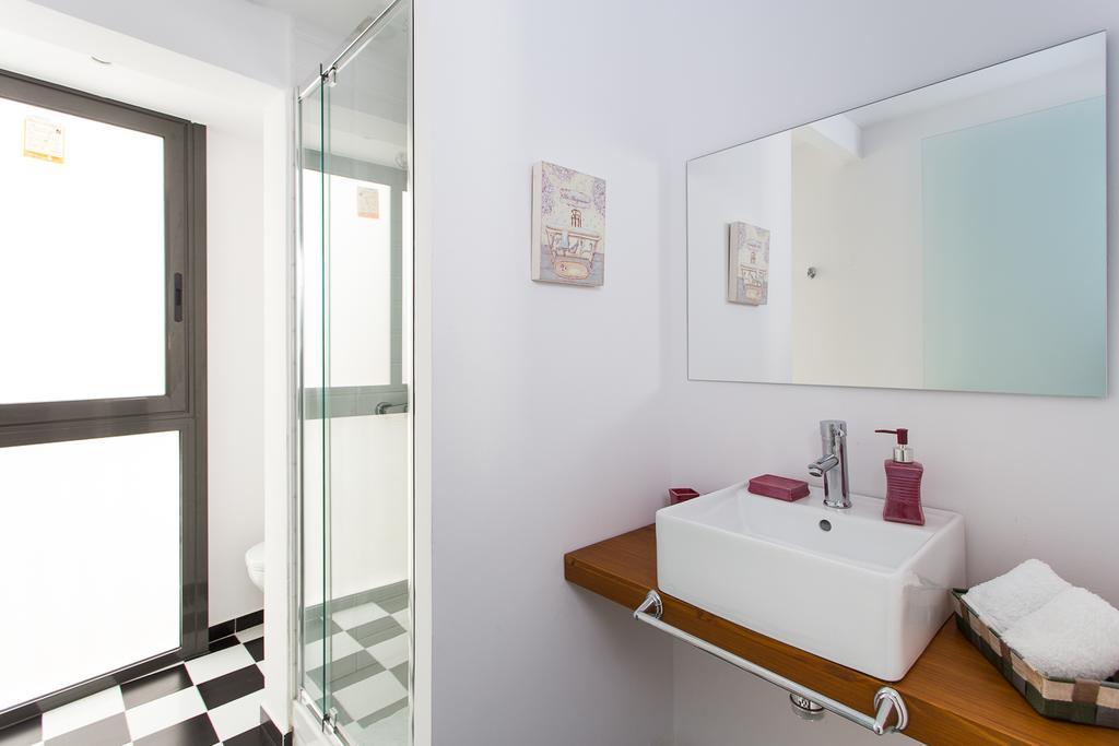 Apartments Barcelona Sagrada Rum bild